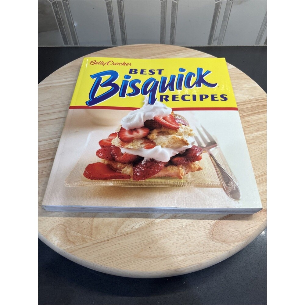 Betty Crocker Best Bisquick Recipes (Betty Crocker Books) - Paperback - EUC